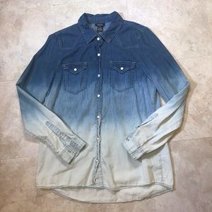 Rue21 Button up Shirt Size M